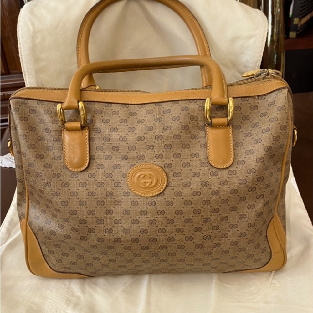 Gucci, vintage early 1980s handbag, one owner in excellent condition.